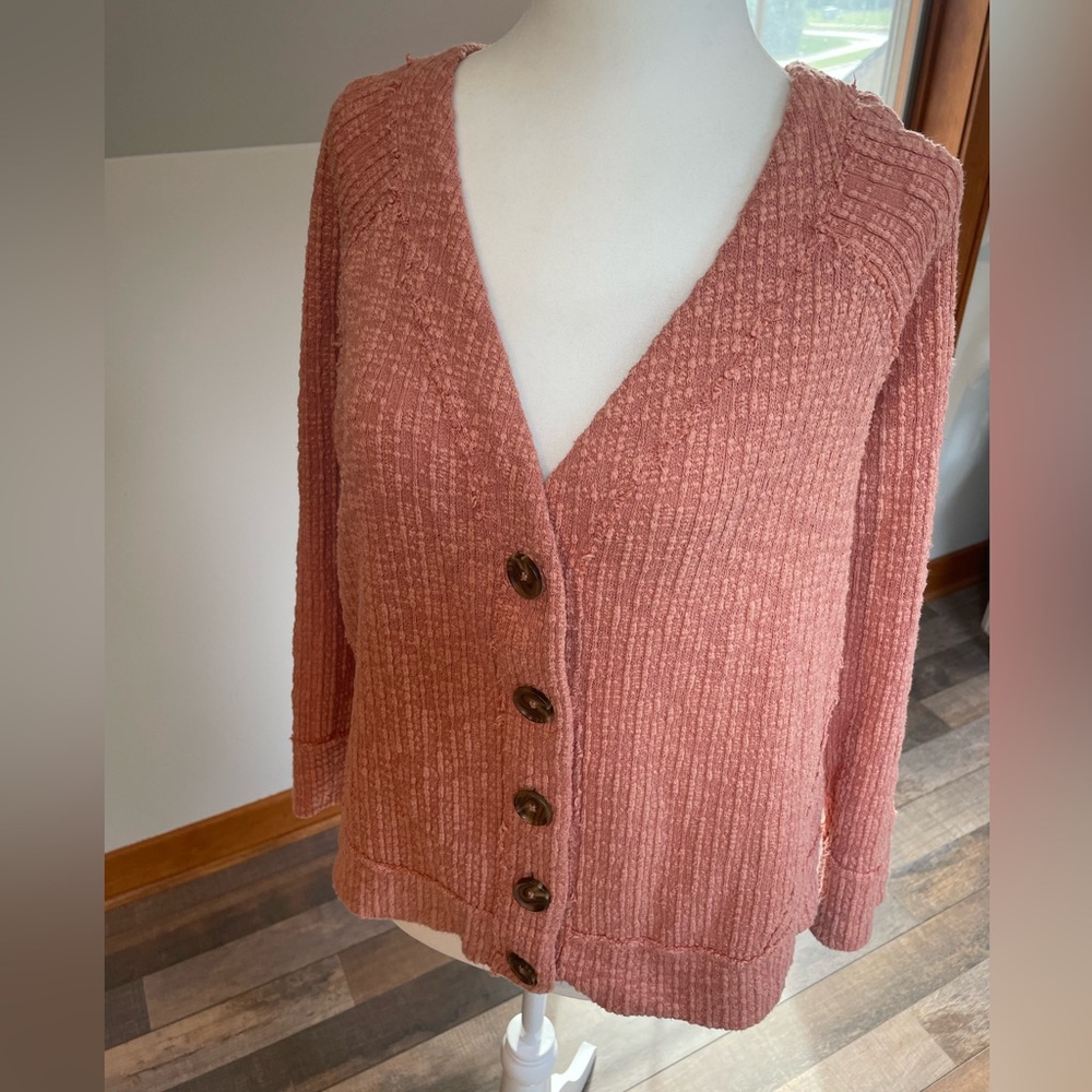 Two by Vince Camuto button up sweater